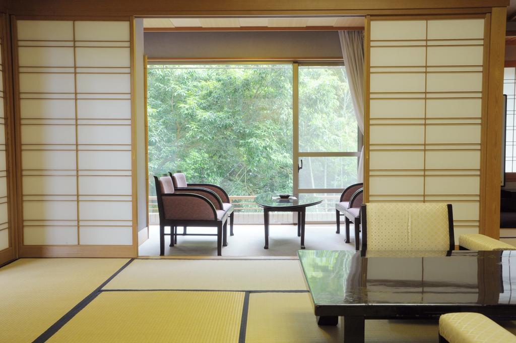 Yugawara Onsen Kawasegien Isuzu Hotel Atami  Luaran gambar
